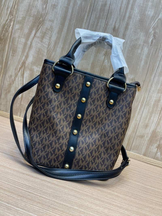 MICHAEL_KORS_Small_Bucket_Bag_870