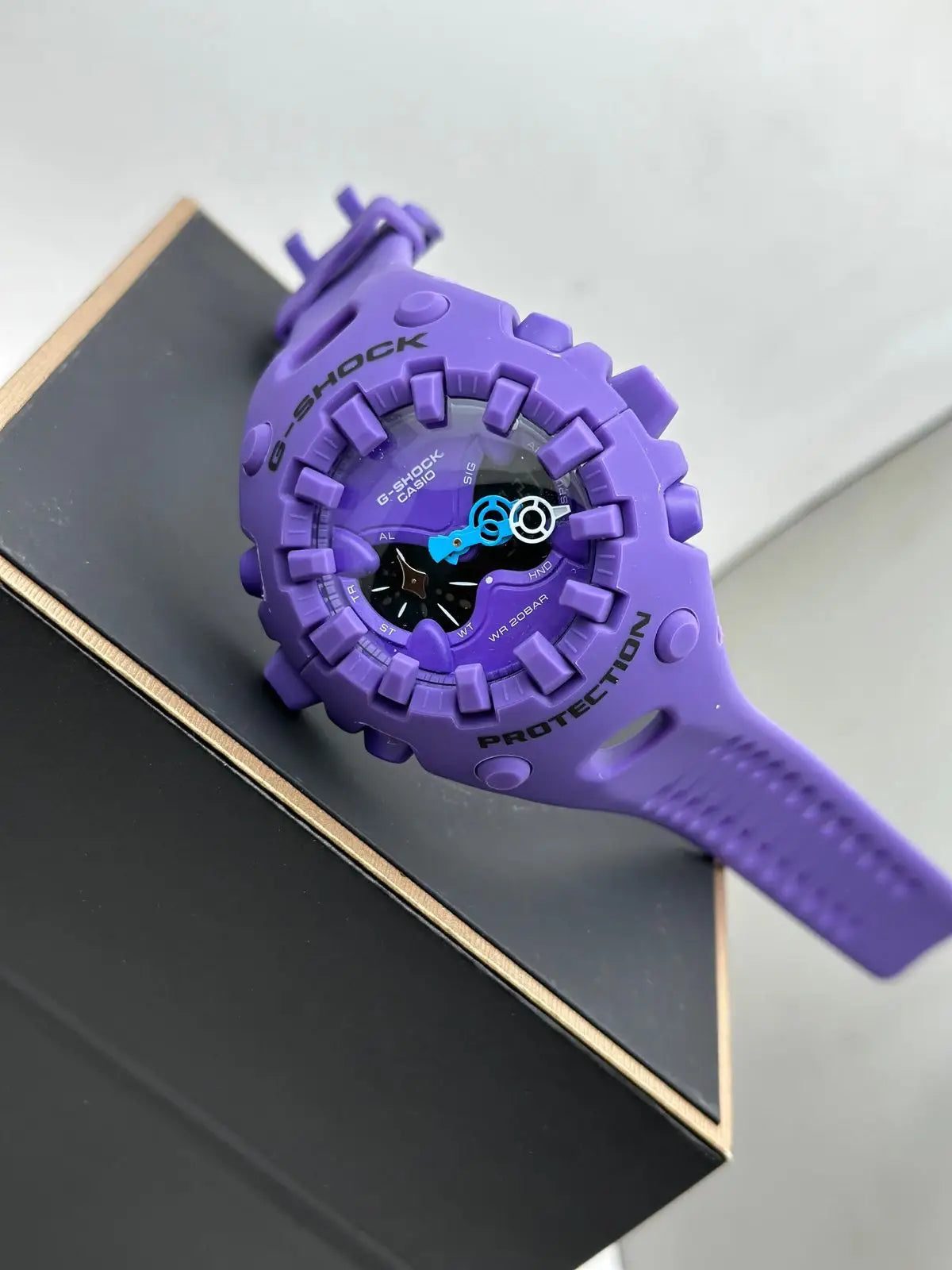 G-SHOCK Ga-V01.