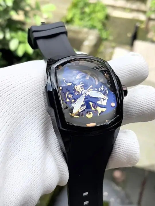 Corum automotice