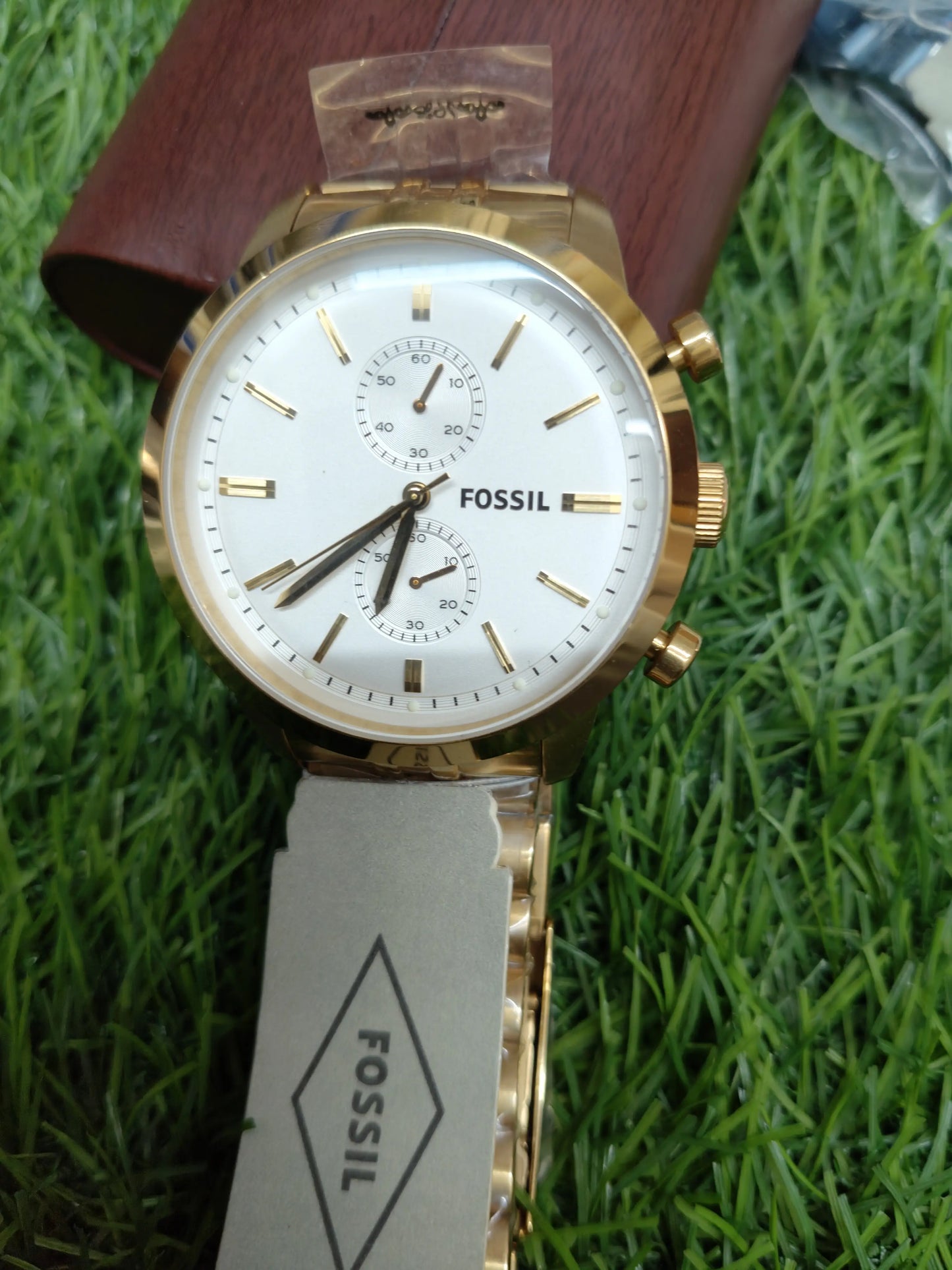 FOSSIL AIIW