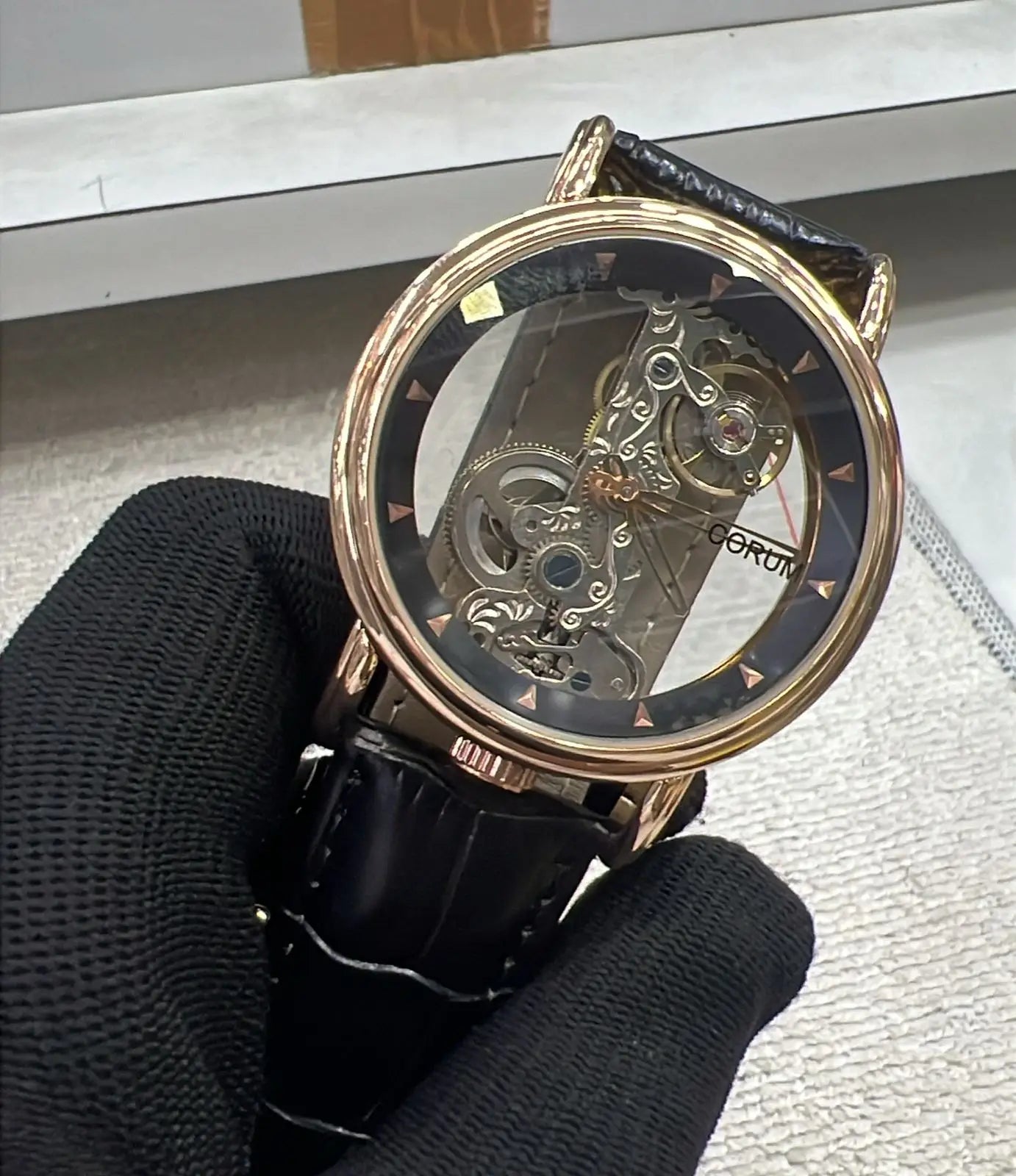 CORUM LEATHER BHLT AUTO