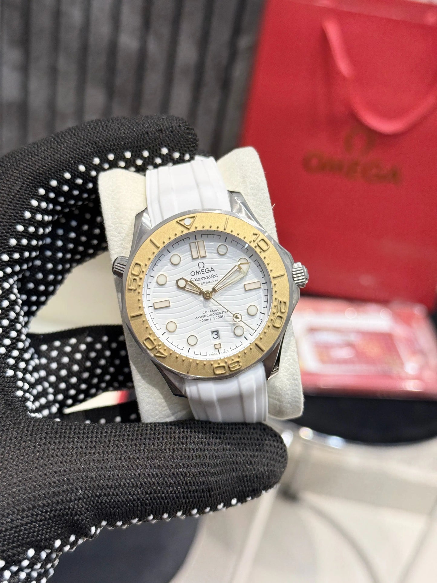 Omega Seamaster Diver 300M White Gold