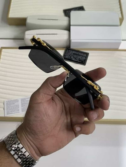 8835 gold black