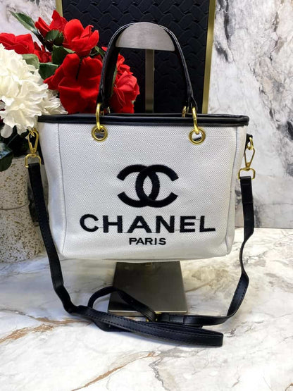 CHANEL_Small_Size_Tote_Bag_718