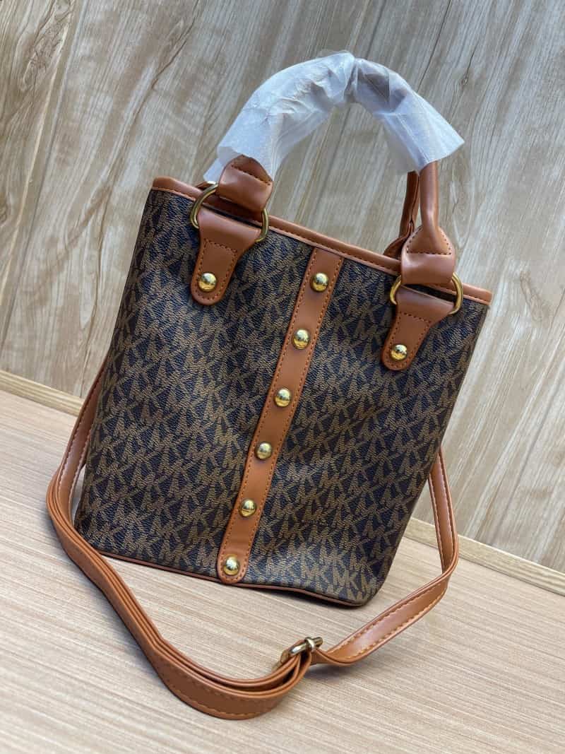 MICHAEL_KORS_Small_Bucket_Bag_869