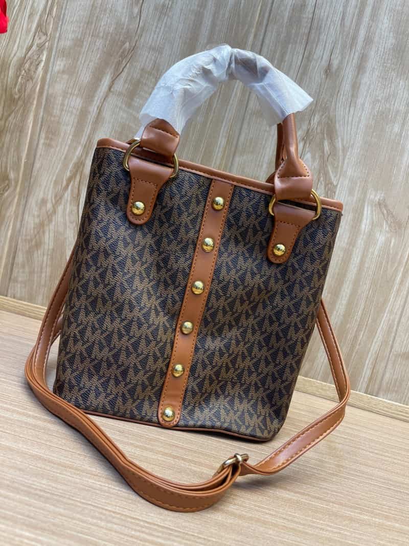 MICHAEL_KORS_Small_Bucket_Bag_869