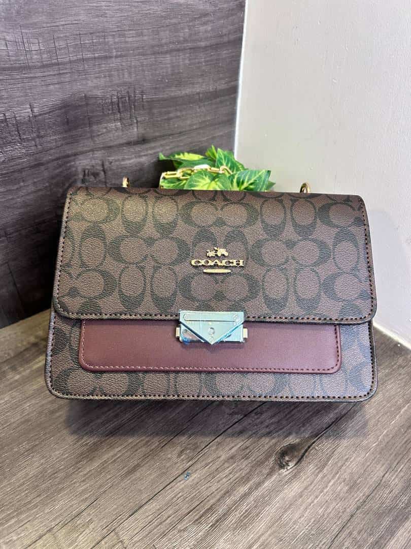 COACH_Sling_Bag_1007