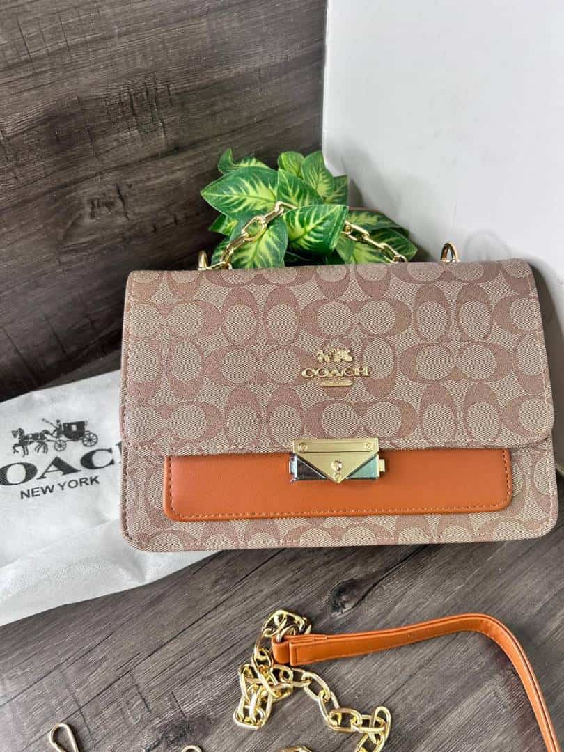 COACH_Sling_Bag_1008