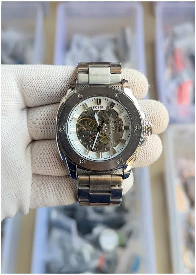 FOSSIL AUTO