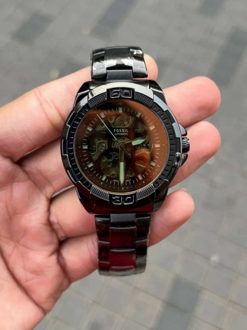 FOSSIL AUTO