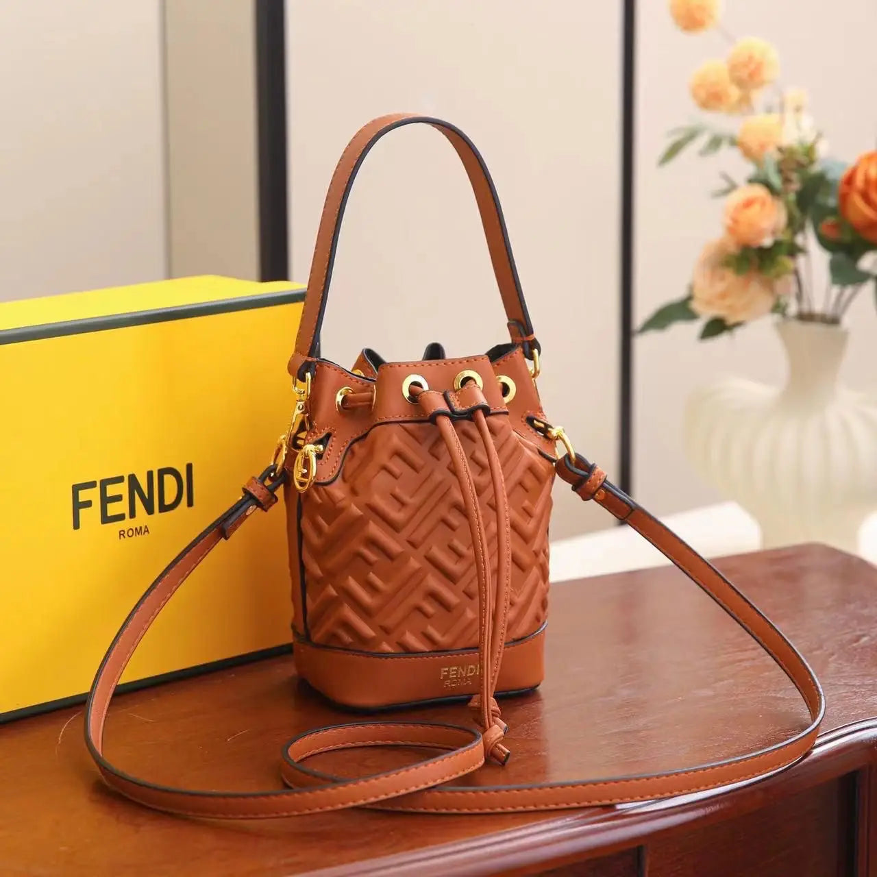FENDI_zucca_bucket_bag_box_1063