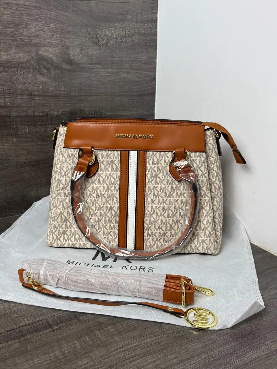 MICHAEL_KORS_Premium Quality Handbag 1065