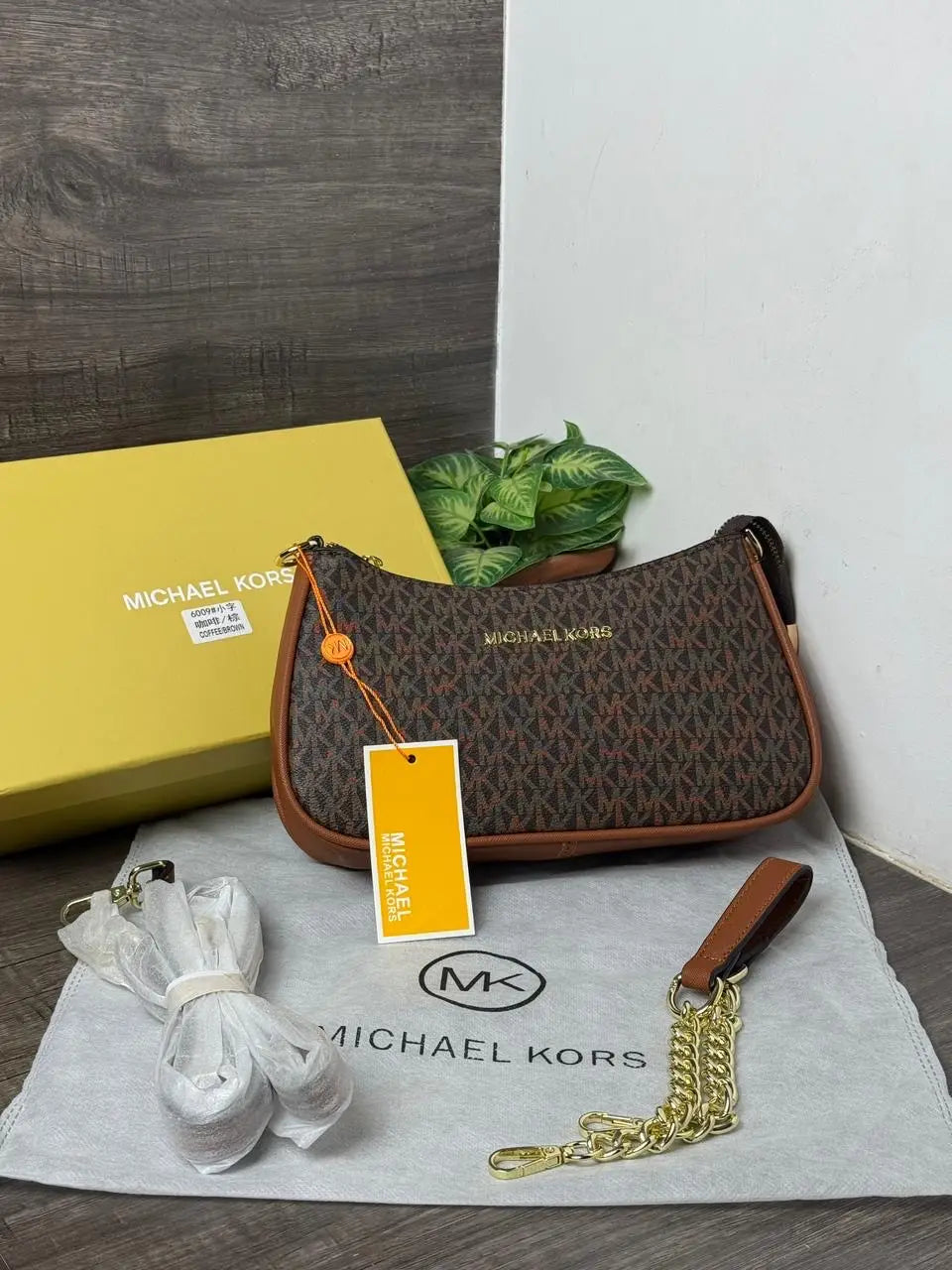 MICHAEL_KORS_Jetset Charm Sling Bag with Box 1071