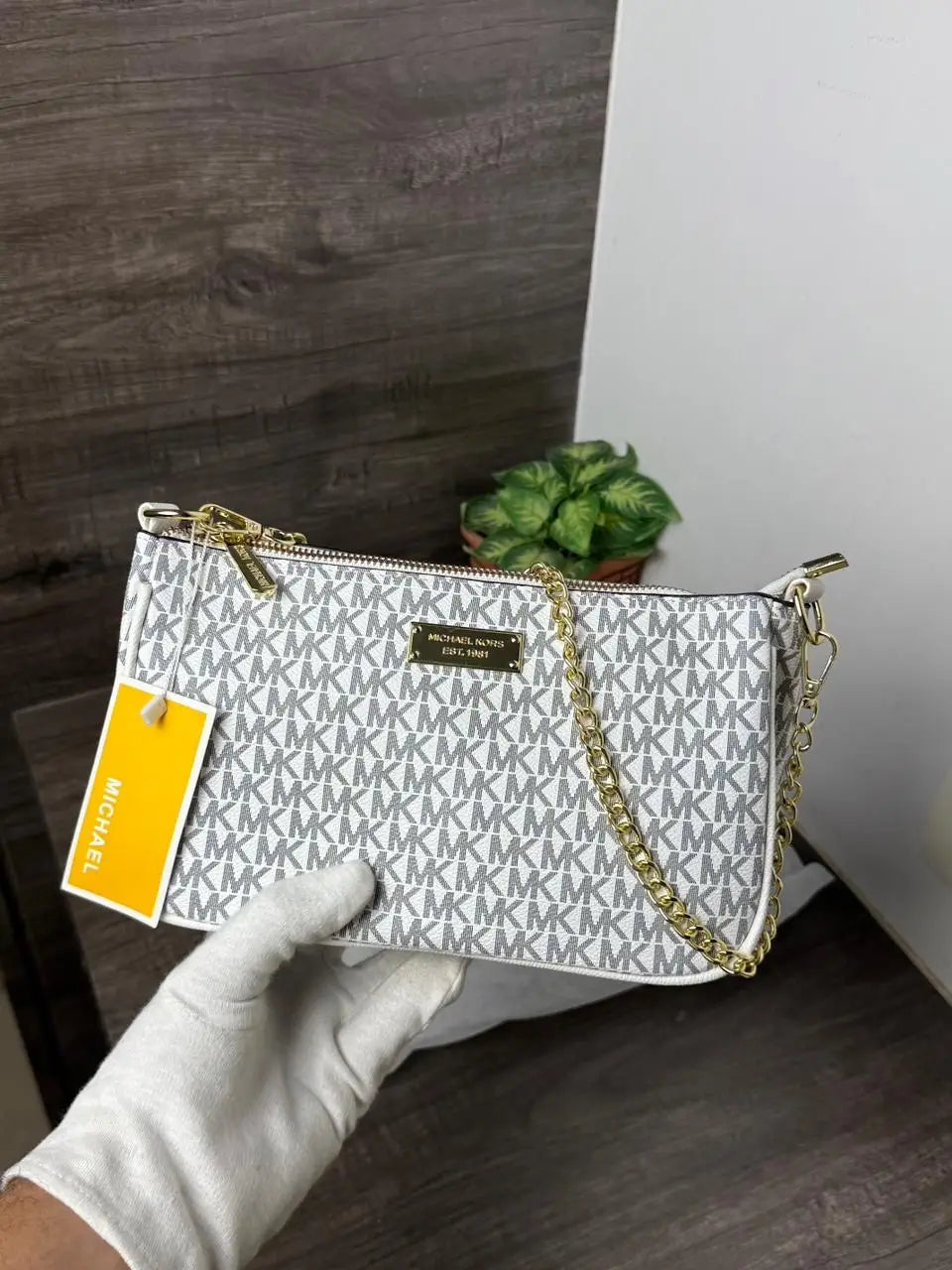 MICHAEL_KORS_Signature_Sling_Bag 1075