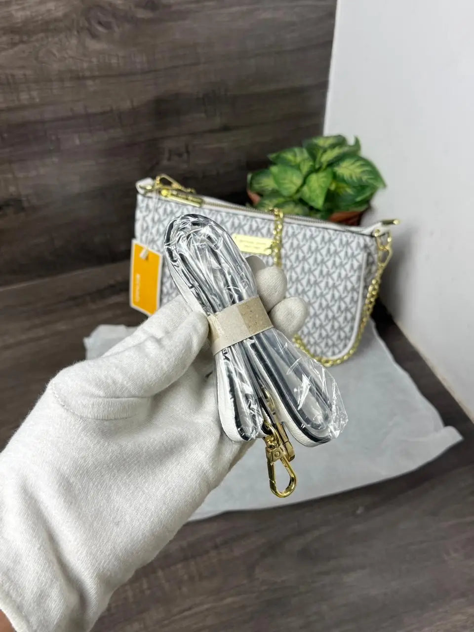 MICHAEL_KORS_Signature_Sling_Bag 1075