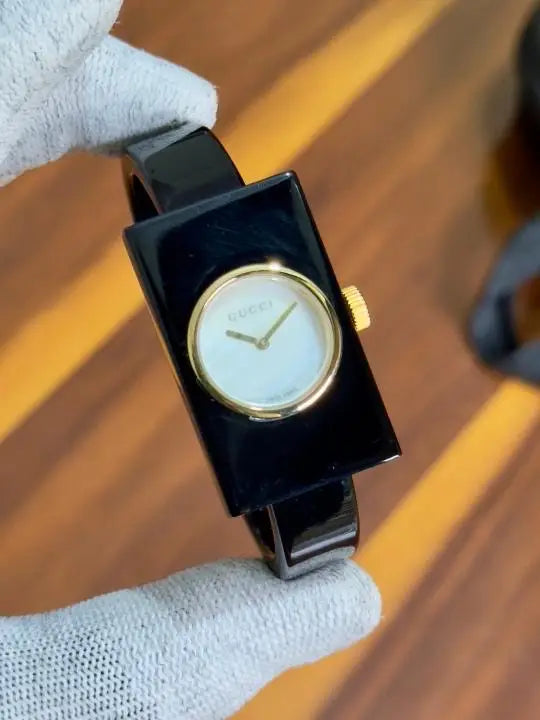 Gucci_Ladies_watch