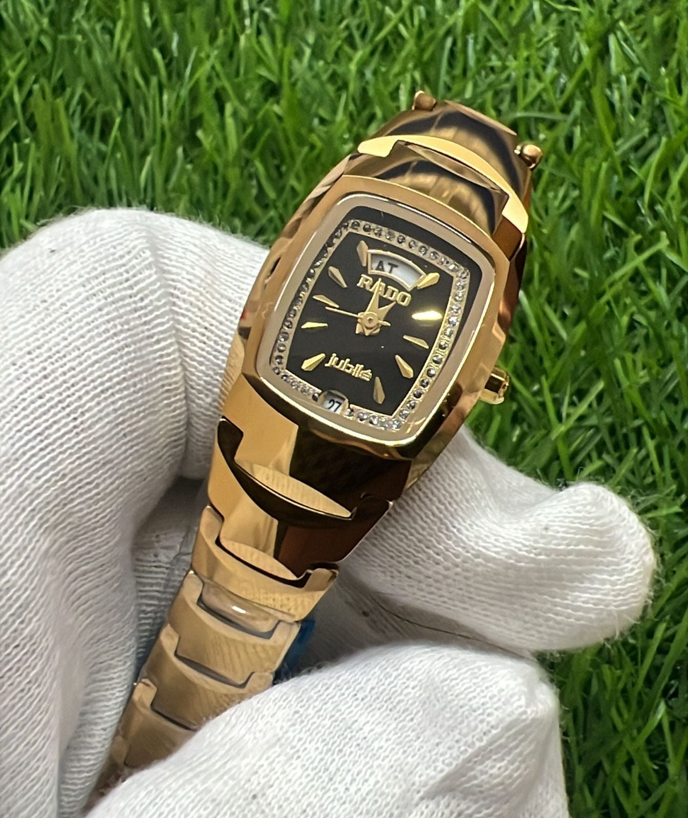 RAdO CEraM..IC