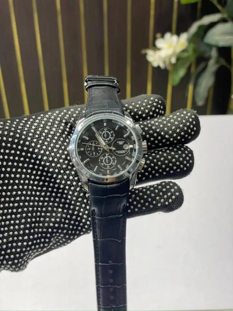 Tisso_t 1853 couturier leather